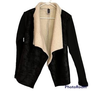 Windsor Black Faux Leather- Sherpa Coat Sz Sm EC LN